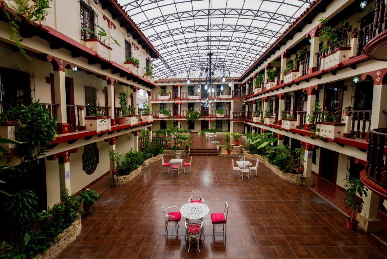 Hotel D'Monica San Cristobal de las Casas Luaran gambar