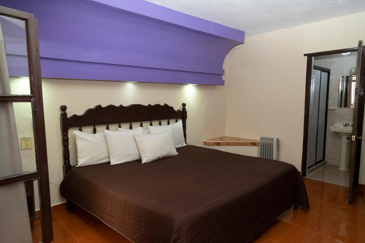 Hotel D'Monica San Cristobal de las Casas Luaran gambar