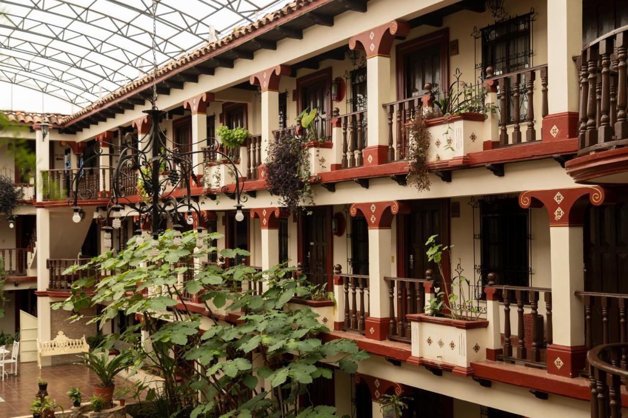 Hotel D'Monica San Cristobal de las Casas Luaran gambar