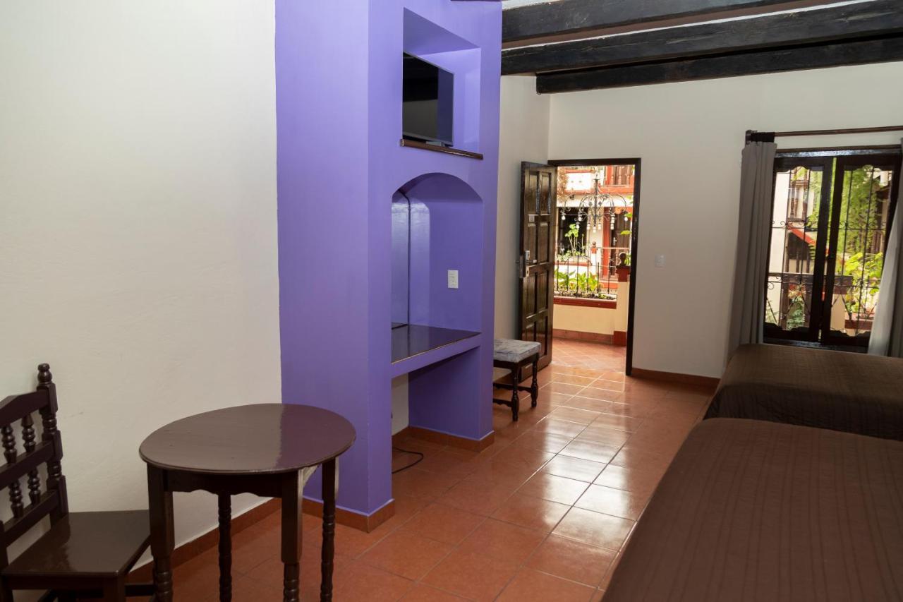 Hotel D'Monica San Cristobal de las Casas Luaran gambar