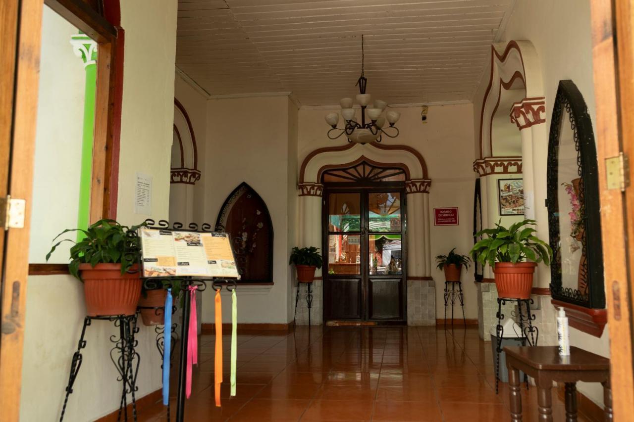Hotel D'Monica San Cristobal de las Casas Luaran gambar