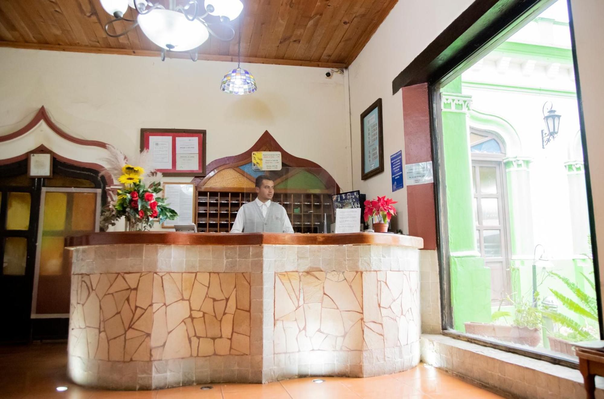 Hotel D'Monica San Cristobal de las Casas Luaran gambar